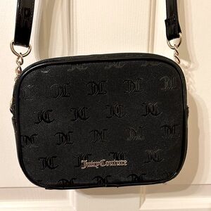 NEW Juicy Couture Bestseller Camera Crossbody